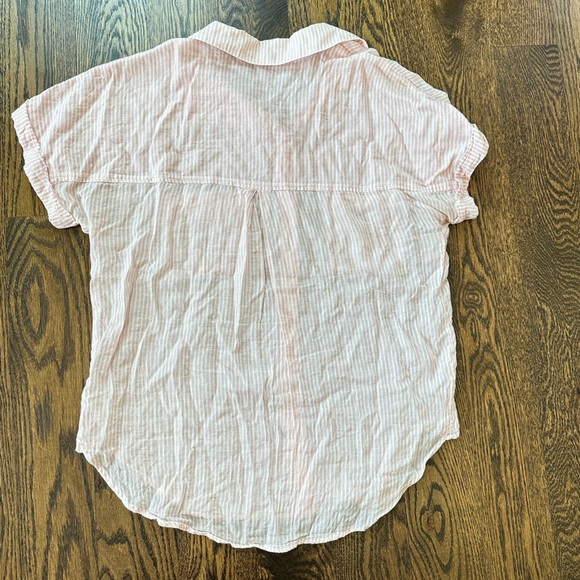 Anthropologie Cloth & Stone Pink & White Shear Button Down T-Shirt. Size Medium - Picture 4 of 8